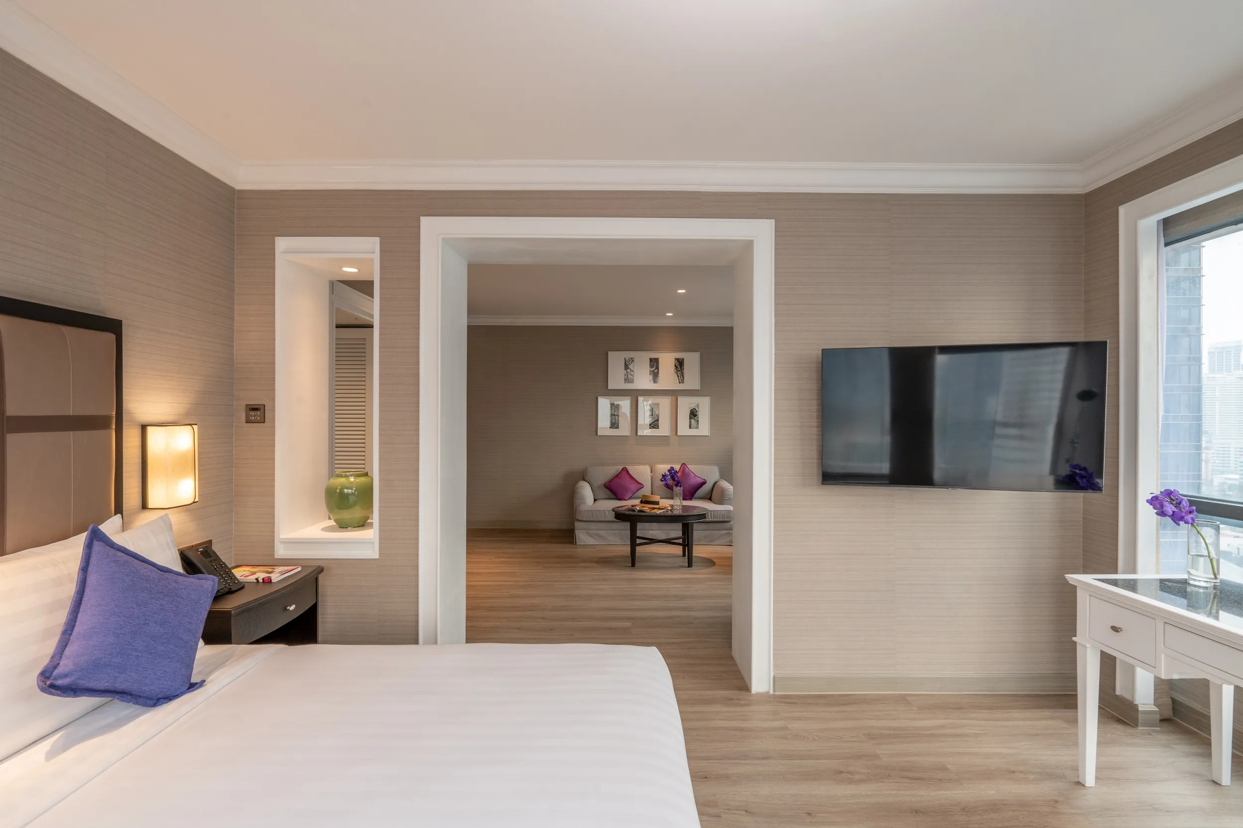 558007 NH Bangkok Sukhumvit Boulevard Hotel City View Suite Bedroom 06e19d original1729146868