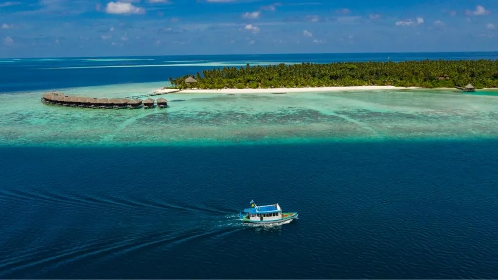 Filitheyo Island Resort Maldives 2