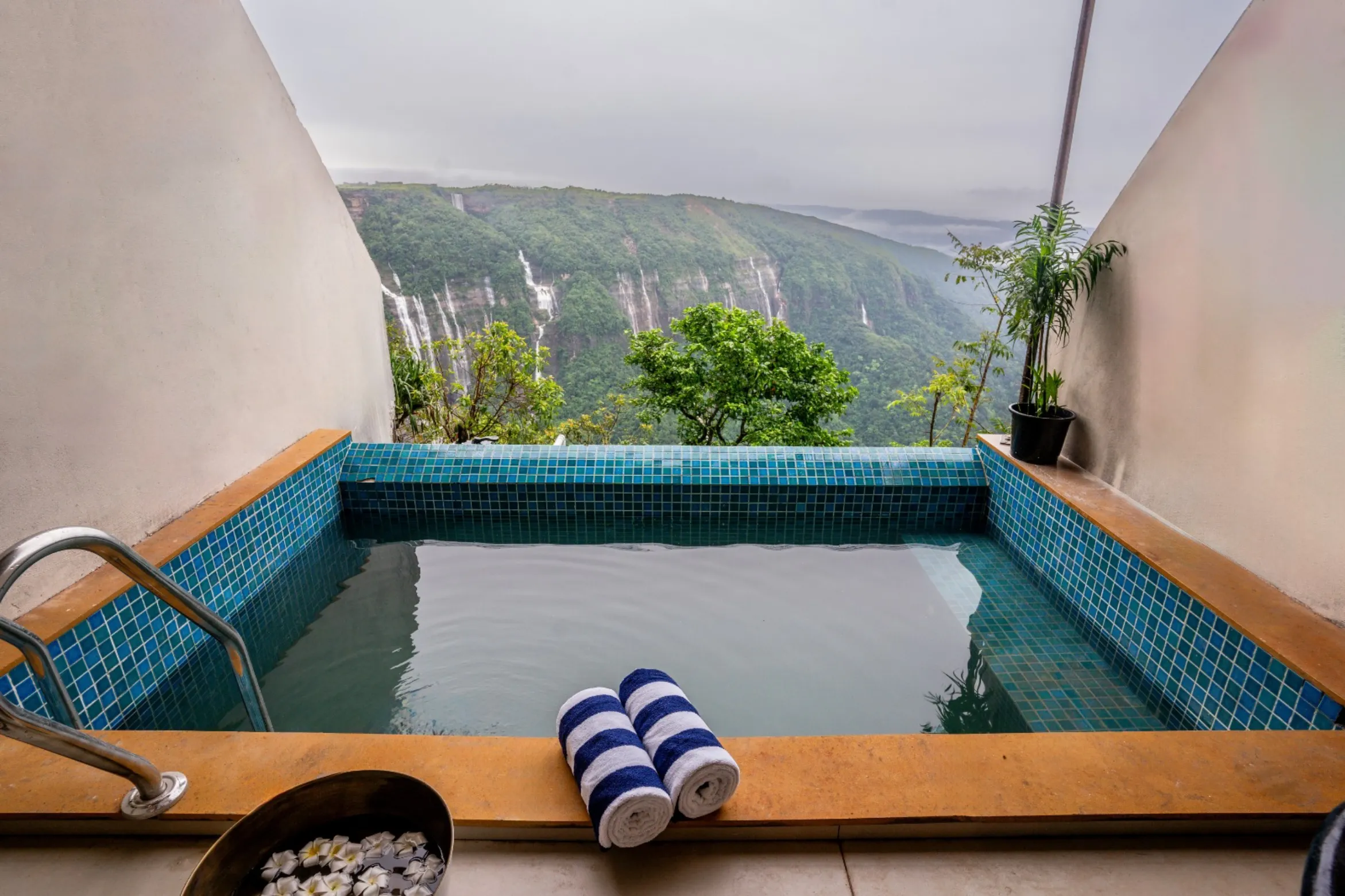 Polo Orchid Resort Cherrapunji 3
