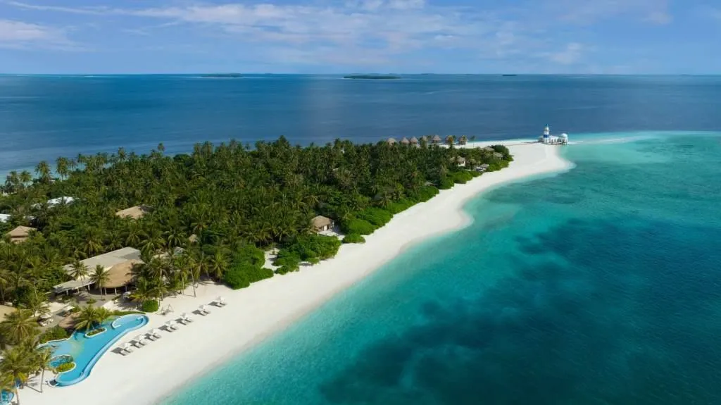 ihg-cyber-ic-maldives-hero