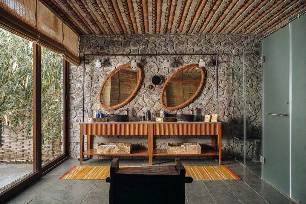 Forest Villa IMG 2 