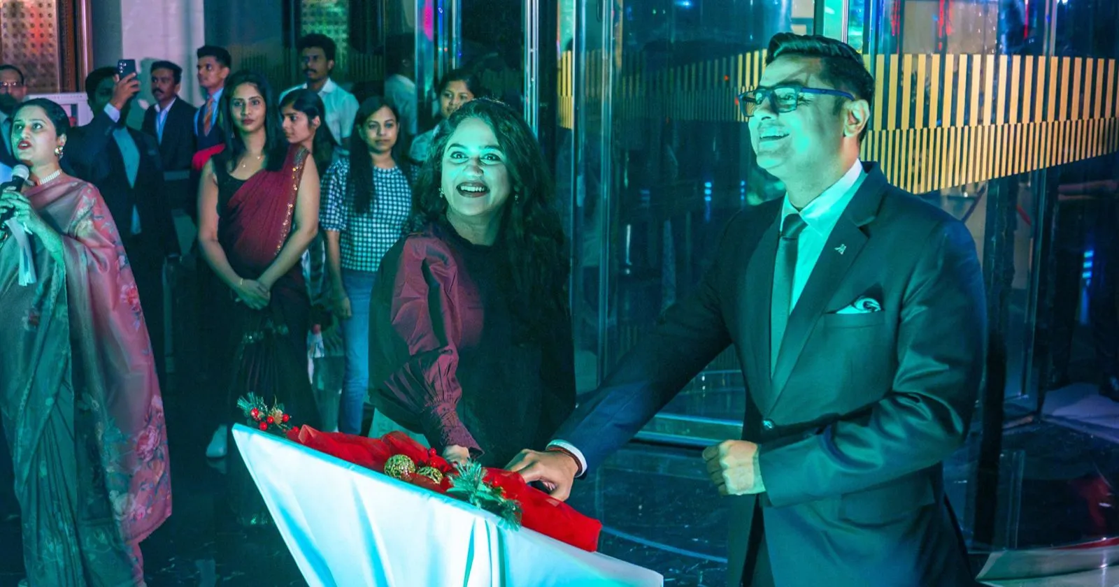 Sachin Malhotra, General Manager of Kochi Marriott Hotel and Popular actress and model Miya George performs Tree Lighting