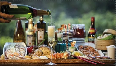 A jolly good time at The Leela Palace New Delhi - Christmas & New Years Lunch, Dinners and Parties