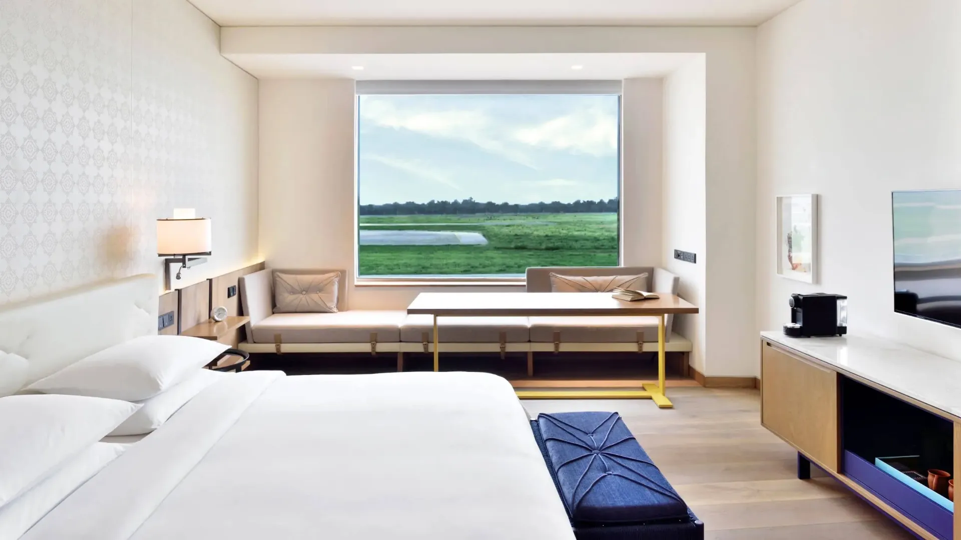 Andaz Delhi by Hyatt 4