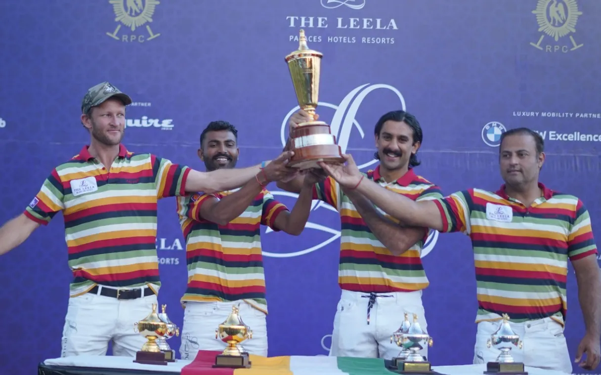 Winning team including HH Padmanabh Singh