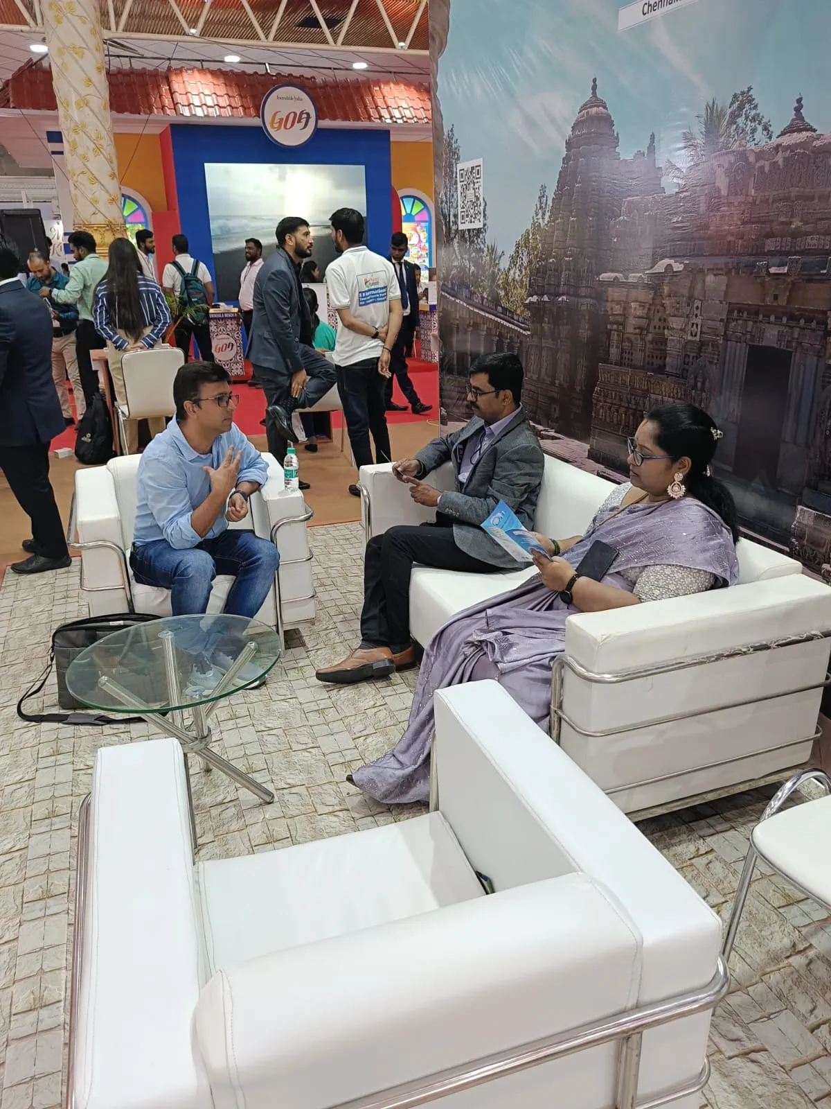 Karnataka Tourisms stand being honored with the Best Decoration Award at TTF Bengaluru 20254