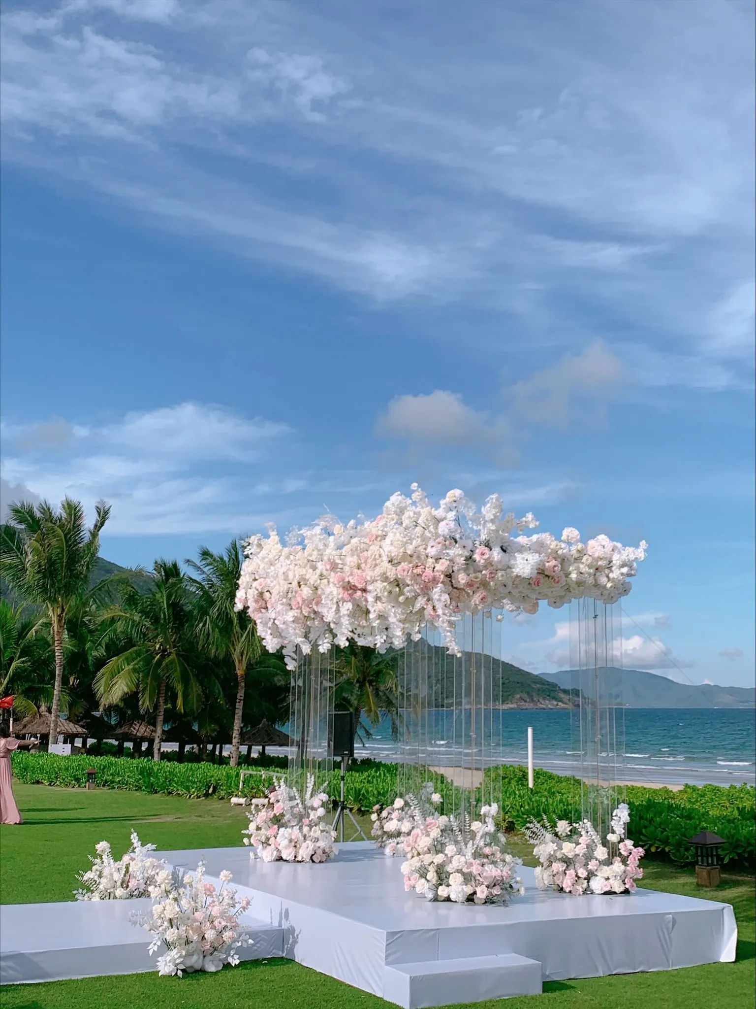 The Anam Beach Wedding Decor