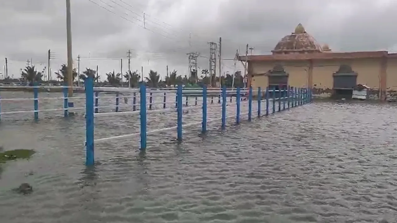 Cyclone Dana,Gangasagar,Kapil Muni Ashram, ঘূর্ণিঝড় দানা, গঙ্গাসাগর, কপিল মুনি আশ্রম 