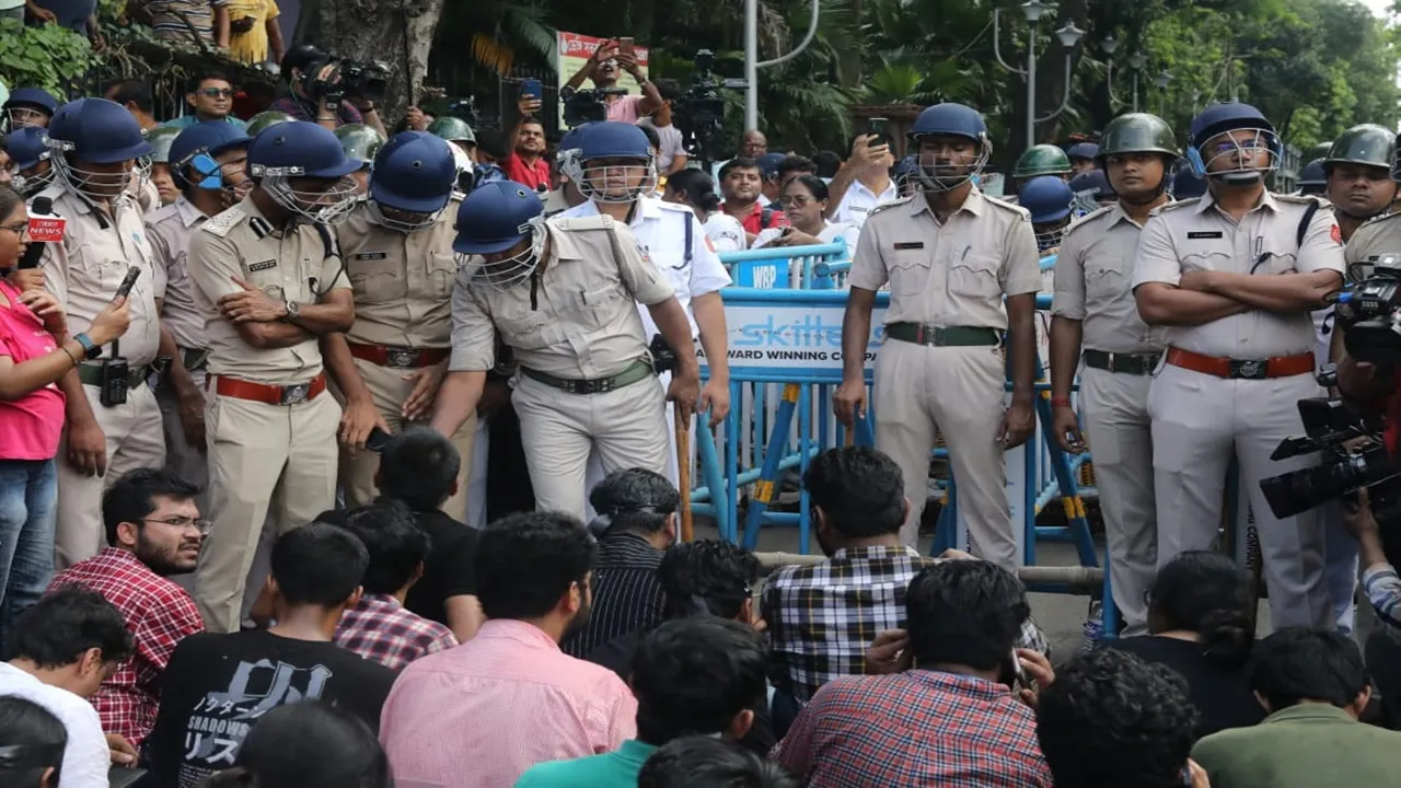 RG Kar Protest, Swastha Bhavan Abhijan, আরজি কর কাণ্ডের প্রতিবাদ, স্বাস্থ্য ভবন অভিযান