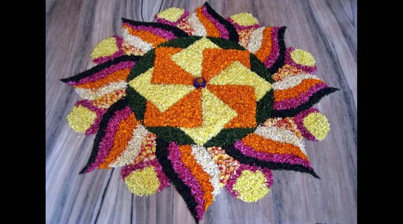 Rangoli designs, rangoli, rangoli images, Rangoli photos, Rangoli designs for Diwali, rangoli pic, diwali photos, deepavali images, deepavali photos, Rangoli, diwali 2017, deepavali rangoli, diwali celebrations, diwali rangoli designs, best rangoli designs, easy rangoli, alpona, kolam