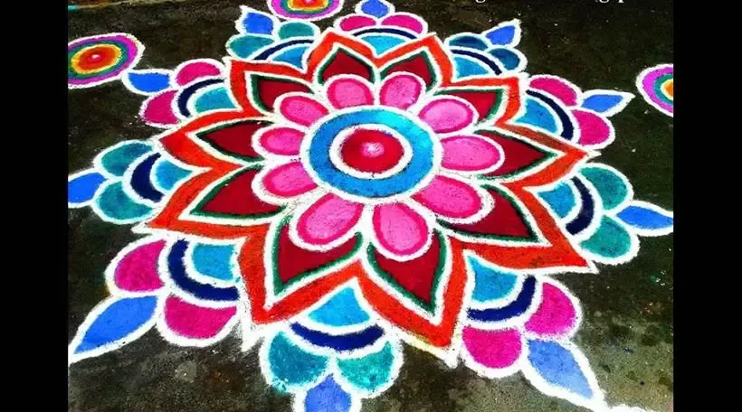 Rangoli designs, rangoli, rangoli images, Rangoli photos, Rangoli designs for Diwali, rangoli pic, diwali photos, deepavali images, deepavali photos, Rangoli, diwali 2017, deepavali rangoli, diwali celebrations, diwali rangoli designs, best rangoli designs, easy rangoli, alpona, kolam