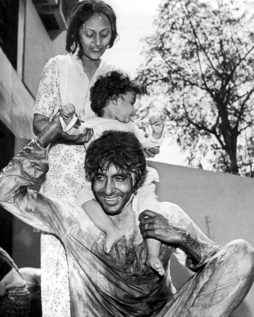 amitabh bachchan, abhishek bachchan, jaya bachchan