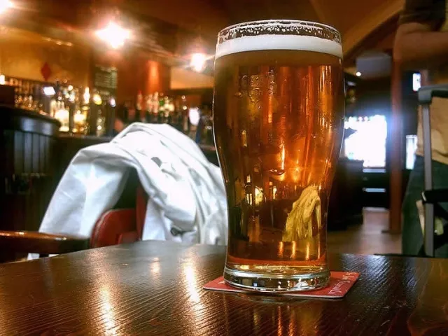 beer glass picture