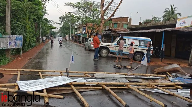bhangar Road blockade in protest of naxal leader alik arrest