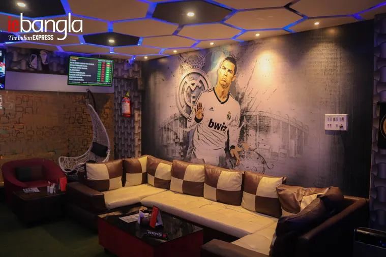 sports cafe express photo Shashi Ghoshcafe-3-001