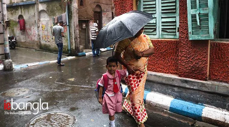 rain in kolkata Express photo Shashi Ghosh