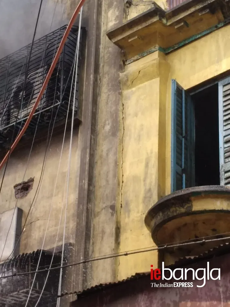 Kolkata Bagri Market fire today