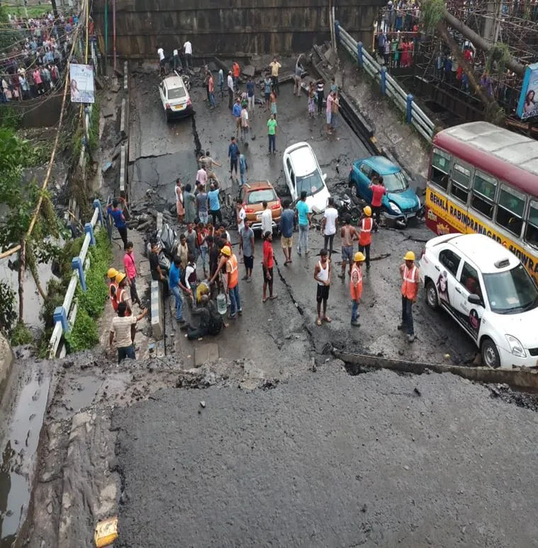 majherhat bridge collapse, মাঝেরহাটে ব্রিজ দুর্ঘটনা