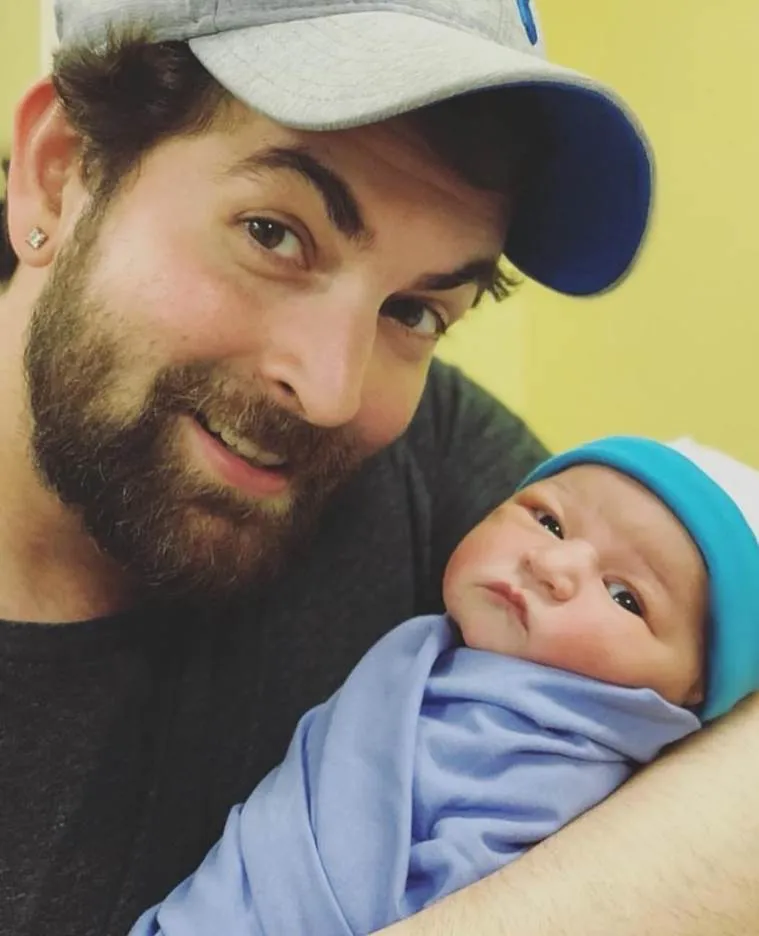 neil-nitin-mukesh-rukmini-daughter-nurvi-first-photos-2