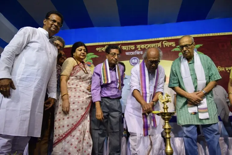 Boi Utsav, Publishers and book sellers guild, Sankha Ghosh