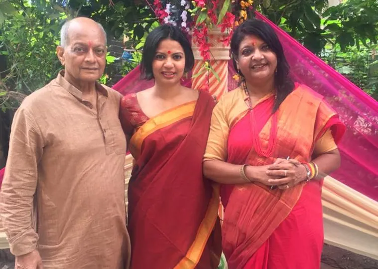 Late Mrinal Mukherjee with wife and daughter Tina