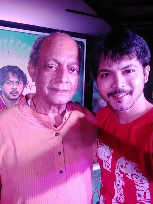 Hritojeet Chatterjee with Mrinal Mukherjee at Kelo premiere