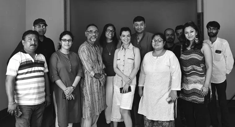 Abhijatrik Unit in looksetting 