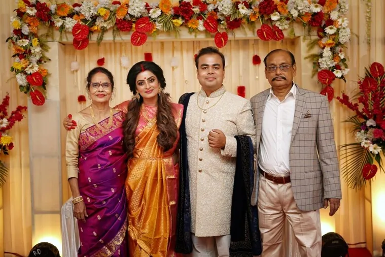 Ankita and Soumitra with Soumitra's parents