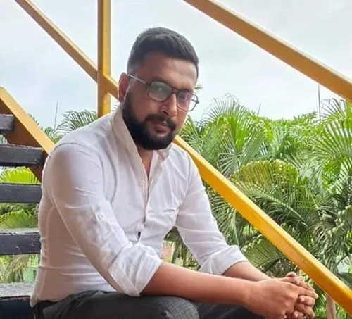 Debjoy Mallick in Gudia Jekhane Guddu Sekhane