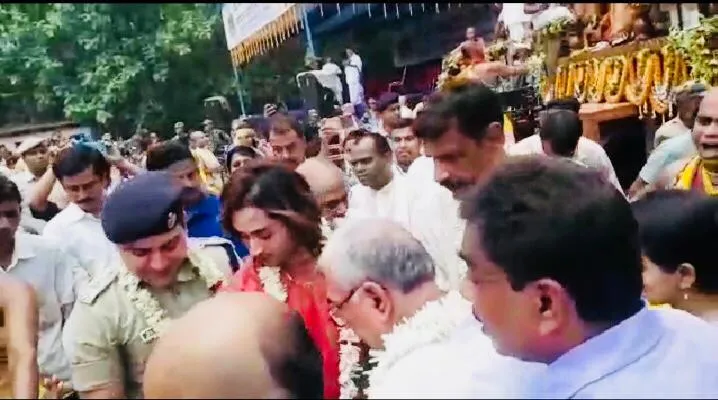Bengali television Sree Chaitanya actor at ISKCON Mayapur Rathyatra