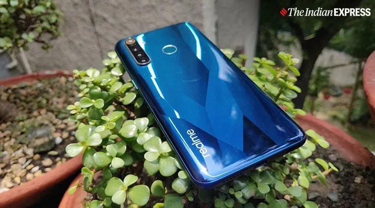 he Realme 5 Pro has a 4000mAh battery, while the Realme 5 has a bigger 5,000 mAh battery.
