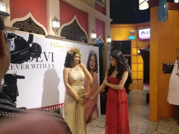 Janhvi Kapoor Khushi Kapoor Boney Kapoor unveiled Sridevi's wax statue at Madame Tussauds