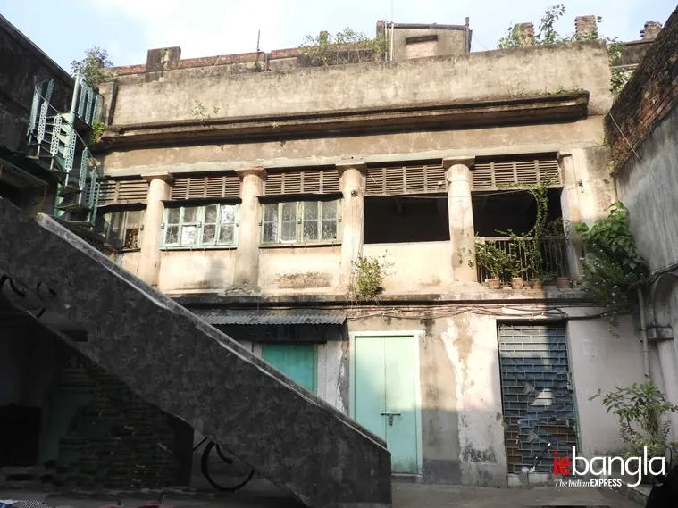 kolkata heritage building khidirpur