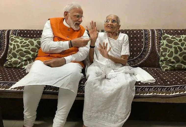 PM Modi birthday, modi with mother on his birthday