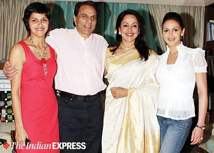 Dharmendra with Hema Malini, Ahana and Esha