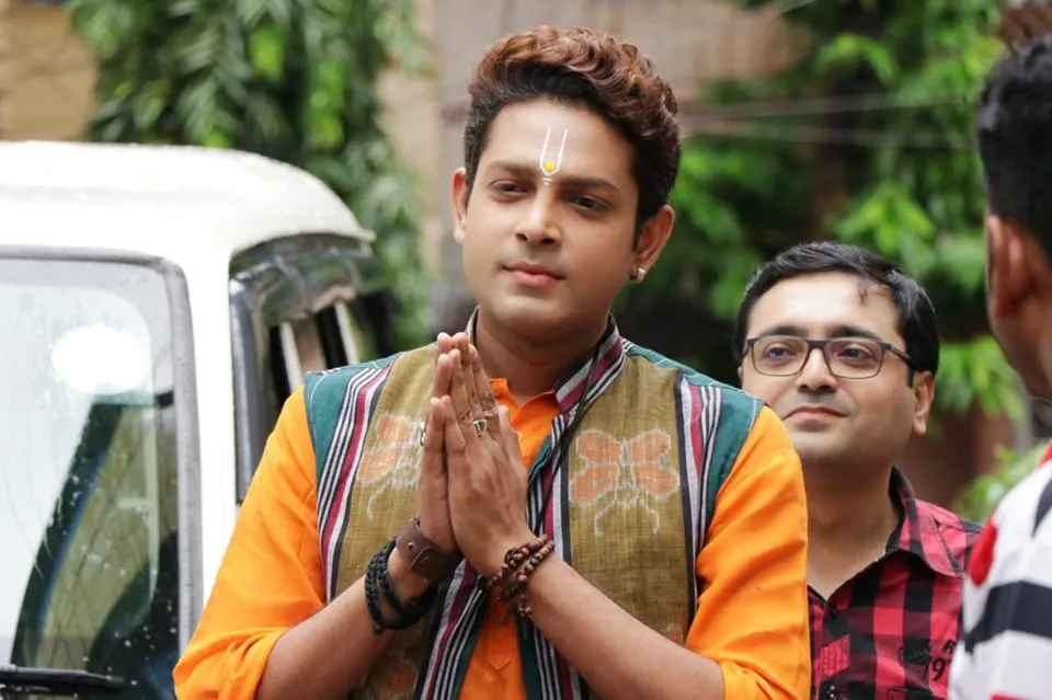 Actor Raj Bhattacharya shares his spinechilling memory of Durga Puja Bisorjon