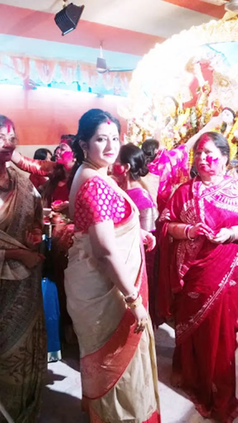 baisakhi banerjee, বৈশাখী বন্দ্যোপাধ্যায়, বৈশাখী ব্যানার্জী, বৈশাখী ব্যানার্জি, বৈশাখি, বৈশাখীর খবর, baisakhi, baisakhi banerjee pujo plan, durga puja 2019, বৈশাখীর দুর্গাপুজো, বৈশাখির দুর্গাপুজো, বৈশাখীর পুজো প্ল্যান, durga pujo, দুর্গাপুজো, দুর্গাপূজা, sovan chatterjee, শোভন চট্টোপাধ্যায়, sovan baisakhi, শোভন বৈশাখী