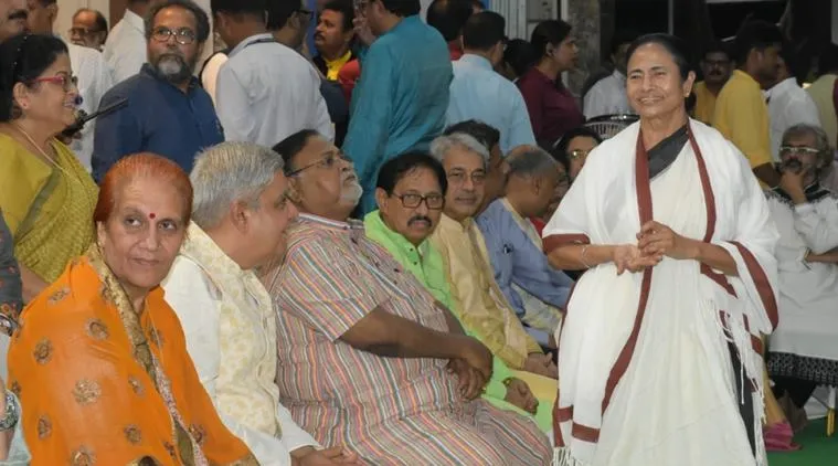 wb governor jagdeep dhankhar, mamata banerjee, mamata, মমতা বন্দ্যোপাধ্যায়, মমতা ব্যানার্জী, মমতা ব্যানার্জি, কালীপুজোয় মমতার বাড়ি যাচ্ছেন রাজ্যপাল, রাজ্যপাল জগদীপ ধনকড়, jagdeep dhankhar, জগদীপ ধনকড়, জগদীপ ধনখড়, জগদীপ ধনকর, kalipujo 2019, kalipuja 2019, কালীপুজো, কালীপুজো ২০১৯