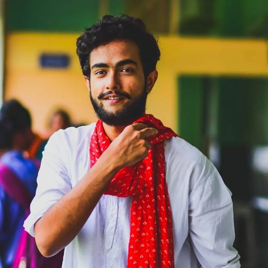 Debojyoti Roy Chowdhury playing Kapalik in Star Jalsha serial Kopalkundala