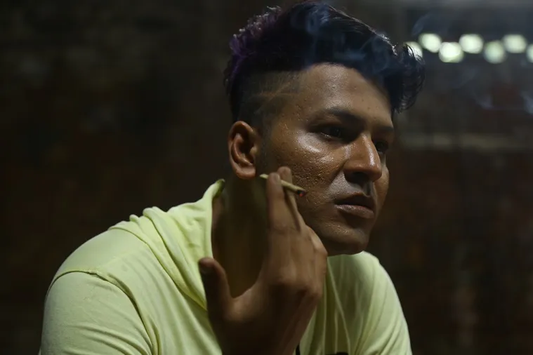 Anirban Bhattacharya Parambrata Chatterjee starrer Srijit Mukherji film Ditiyo Purush review