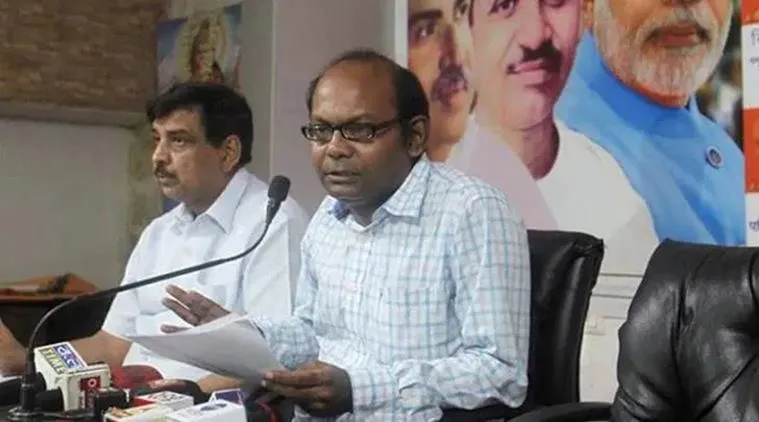 sayantan basu, সায়ন্তন বসু, সায়ন্তন, সায়ন্তন বসুর কুকথা, sayantan basu controversy, বিতর্কে সায়ন্তন বসু, sayantan , sayantan basu news, সায়ন্তন বসু বাঁদর, সায়ন্তনের বাঁদর মন্তব্য, সায়ন্তন বাঁদর, sayantan basu latest news, sayantan basu monkey, বিজেপি, সৌমিত্র খাঁ, সৌমিত্র খাঁ কুকুর, সৌমিত্রের কুকুর মন্তব্য, sayantan monkey comments, caa protests, citizenship act, bengal caa protests, bjp mp soumitra khan, soumitra khan on mamata banerjee, soumitra khan mamata banerjee dog remark,bjp leader dog remark, bjp leader monkey remark, kolkata city news