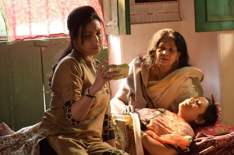 Rituparna Sengupta Saswata Chatterjee starrer Indrasis Acharya's Parcel movie review