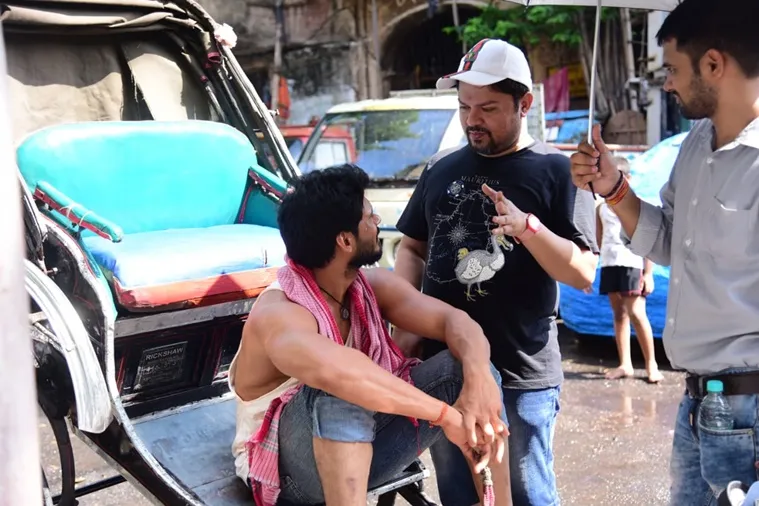 Writer Director Ram Kamal Mukherjee receives festival award by courier amid corona scare