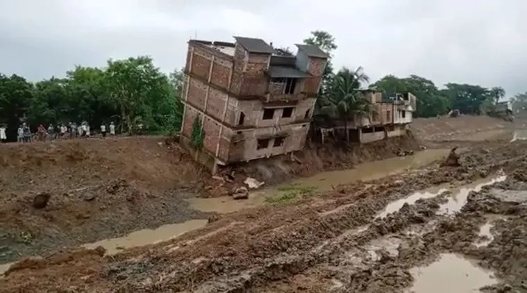 daspur house collapsed