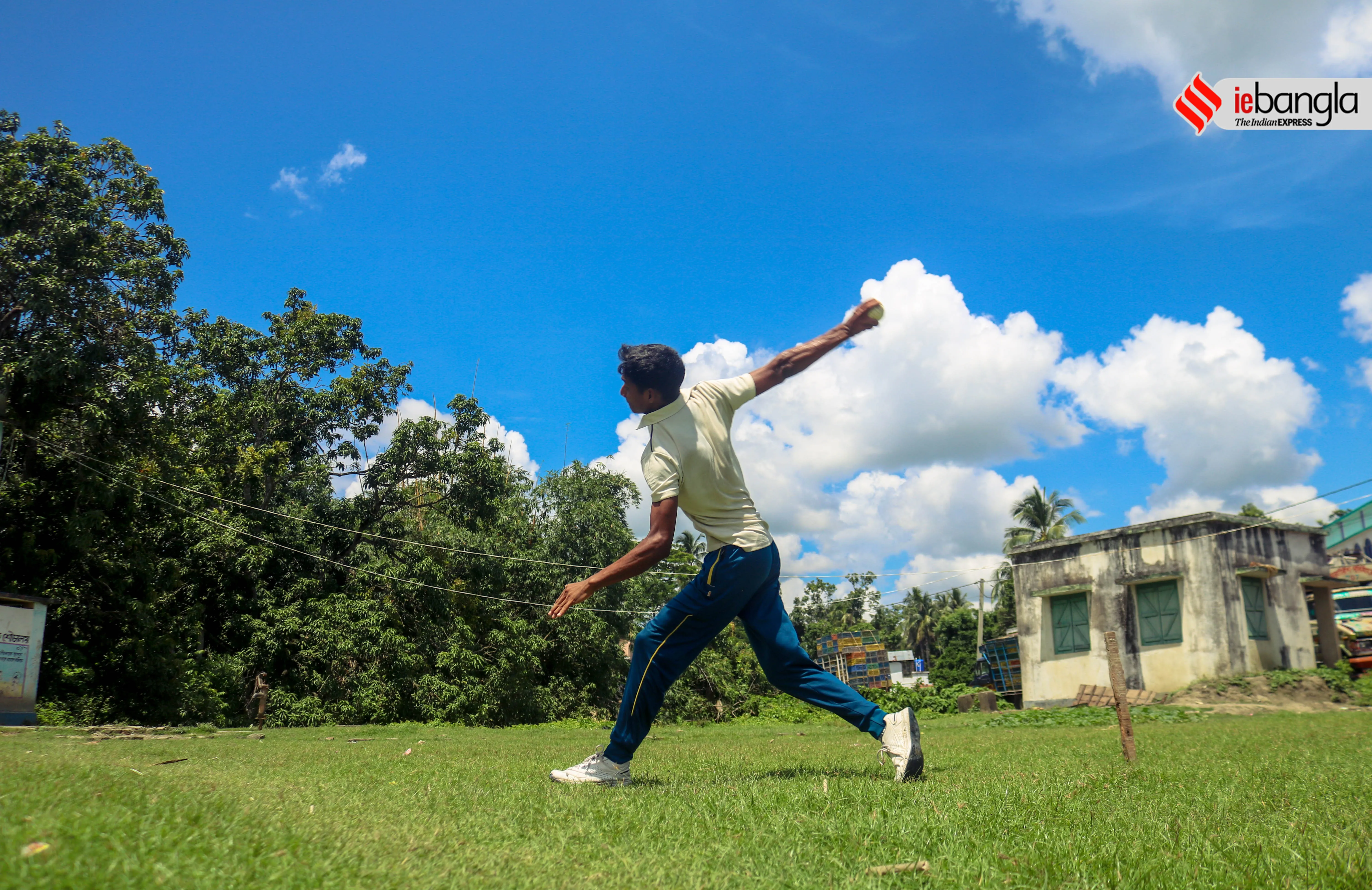 জিন্না মন্ডল, Jinnah Mandal, খেলোয়াড় জিন্না মন্ডল, Player Jinnah Mandal, ক্রিকেট খেলোয়াড়, Cricket player jinnah Mandal, আইপিল, IPL 2021, বাংলার রঞ্জি দল, Bengal under-19, বাংলা দল, Bengal Team, ভারতীয় দল, Indian Team, ভারতীয় ক্রিকেটার, Indian Cricket Team, ডেভিড মিলার, David Miller, শুভমান গিল, Shubhaman Gill, day laborer, KKR camp, Kalighat Club, Riddhiman Saha, Sambaran Banerjee, sealdah train time table,করোনা, corona, corona news, Bangla Khabar, বাংলার খবর, Bangla News Live, বাংলার ব্রেকিং নিউজ, Breaking Bangla News,Bangali news, বাংলায় সর্বশেষ খবর, লেটেস্ট খবর, News in Bengali, Bengali News Today, বাংলা নিউজ, Bengali News, করোনা মহামারী, corona pandemic, Bangla Khabor, কোভিড-১৯, covid, News in Bangla, করোনা ২০২১, corona 2021, 24 Ghanta Bangla News, Bangla News, covid-19          