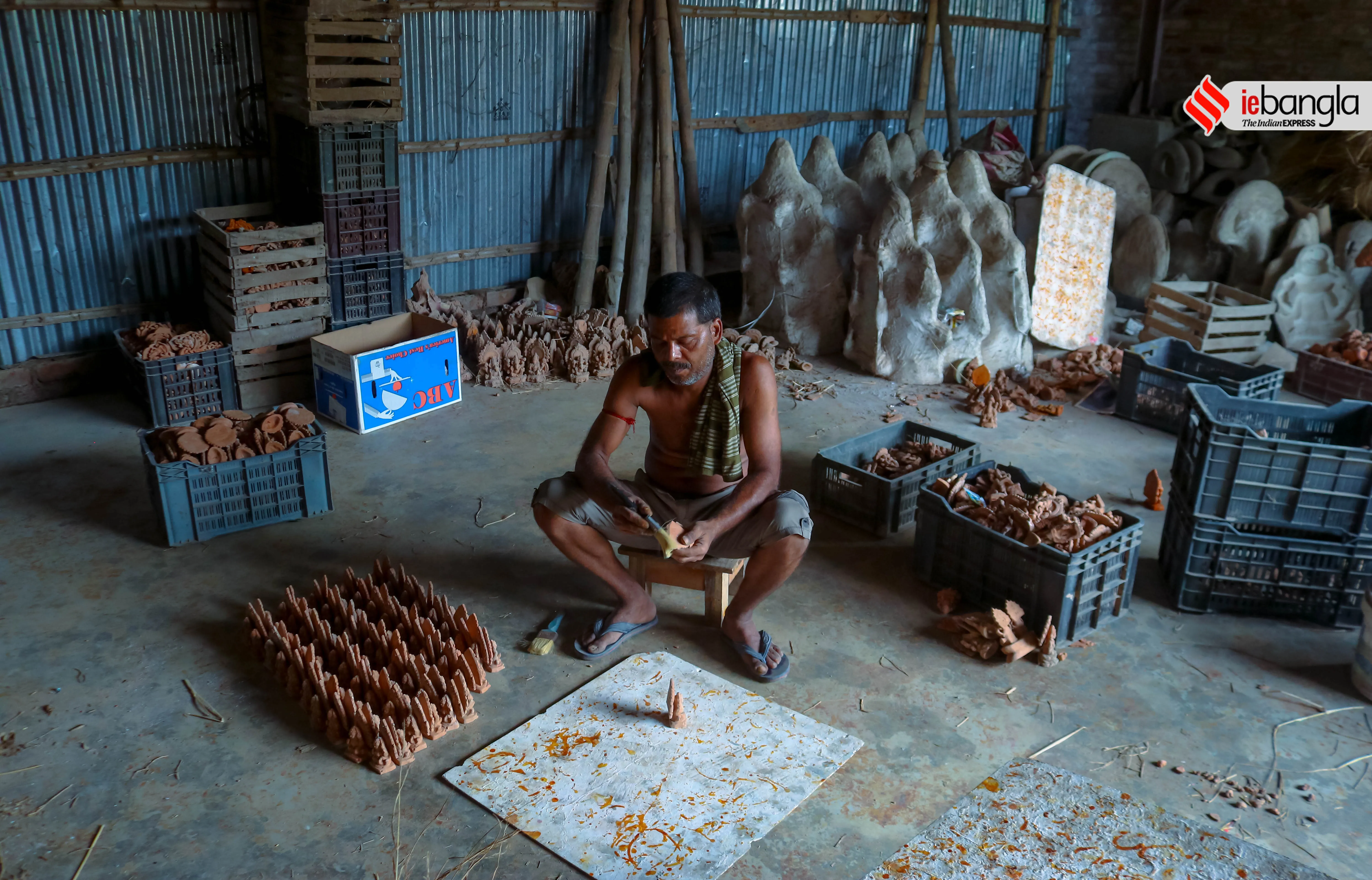 earthen lamps, মাটির প্রদীপ, diya, দীপাবলি, Diwali, আলোকসজ্জা, festival, প্রদীপ, potters, Diwali 2021, কালীপূজা, Hindu festival, মৃৎশিল্পী, মাটির প্রদীপ, diya, দীপাবলি, diwali, আলোকসজ্জা, festival, প্রদীপ, potters, diwali 2021, কালীপূজা, hindu festival, মৃৎশিল্পী, প্রদীপের নীচেই অন্ধকার, করোনা, corona, কোভিড-১৯, Covid-19, করোনা মহামারী, Corona Pandemic, ২০২১, প্রদীপ গ্রাম, earthen lamps village, চালতাবেড়িয়া, Chaltaberia, বারাসাত, barasat, বারাসাতের কালীপূজা, Barasat Kalipuja, ভারত-বাংলাদেশ, India-Bangladesh, শিল্পী, artist, কুটির শিল্প, Cottage industry, কুটির শিল্পী, Cottage artist, পশ্চিমবঙ্গের কুটির শিল্প, Cottage industry in West Bengal, ইন্ডিয়া রেকর্ড, India Record, West Bengal news, indian express, কলেজ স্ট্রিট, college street, করোনা, corona, corona news, Bangla Khabar, বাংলার খবর, Bangla News Live, বাংলার ব্রেকিং নিউজ, Breaking Bangla News,Bangali news, বাংলায় সর্বশেষ খবর, লেটেস্ট খবর, News in Bengali, Bengali News Today, বাংলা নিউজ, Bengali News, করোনা মহামারী, corona pandemic, Bangla Khabor, কোভিড-১৯, covid, News in Bangla, করোনা ২০২১, corona 2021, 24 Ghanta Bangla News, Bangla News, covid-19