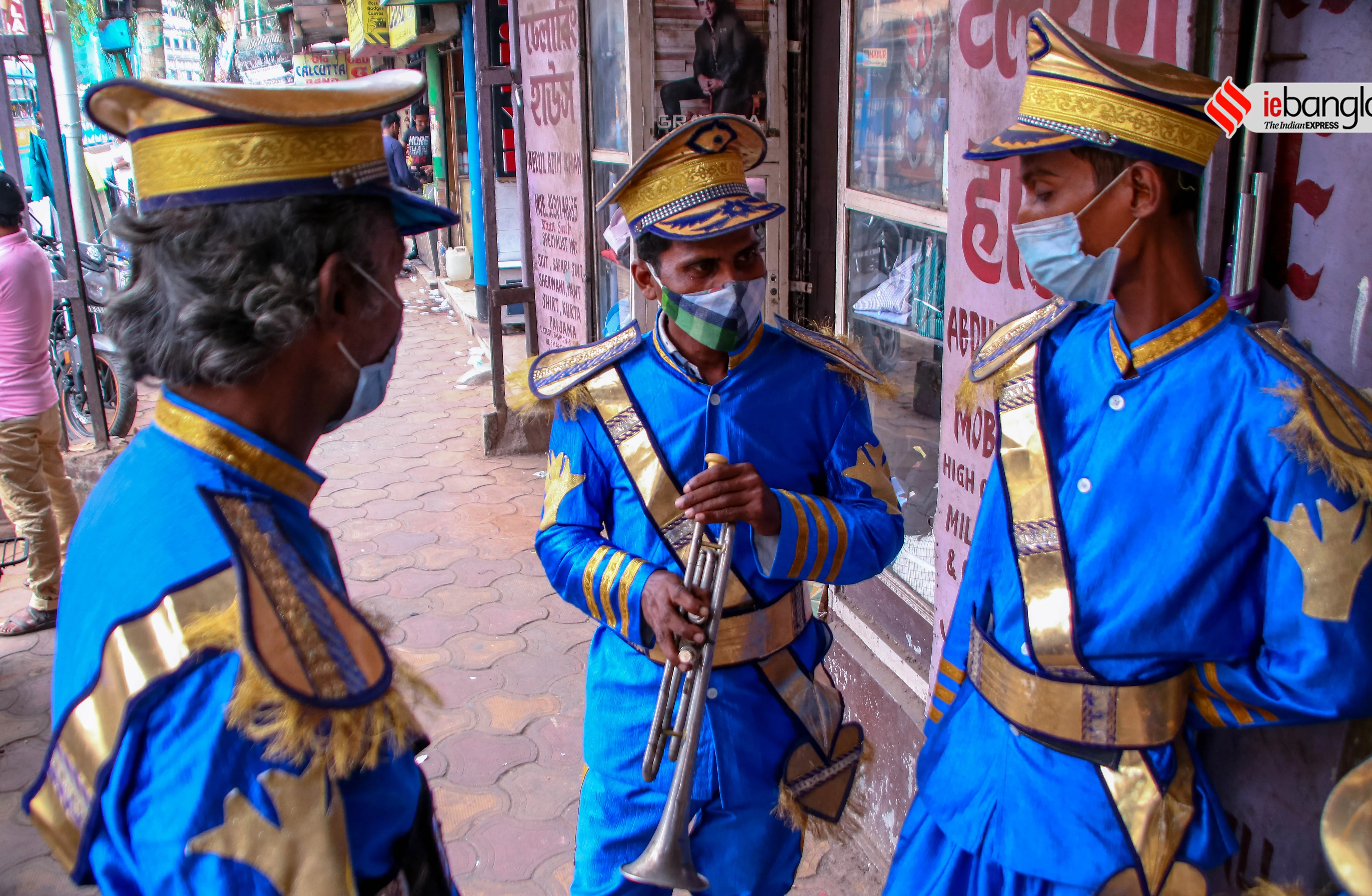ব্যান্ড পার্টি, Band party, কলকাতার ব্যান্ড পার্টি, Kolkata Band prty, মিউজিক, Music, শিল্পী, artist, কুটির শিল্প, Cottage industry, কুটির শিল্পী, Cottage artist, পশ্চিমবঙ্গের কুটির শিল্প, Cottage industry in West Bengal,  ইন্ডিয়া রেকর্ড, India Record, West Bengal news, indian express, কলেজ স্ট্রিট, college street, করোনা, corona, corona news, Bangla Khabar, বাংলার খবর, Bangla News Live, বাংলার ব্রেকিং নিউজ, Breaking Bangla News,Bangali news, বাংলায় সর্বশেষ খবর, লেটেস্ট খবর, News in Bengali, Bengali News Today, বাংলা নিউজ, Bengali News, করোনা মহামারী, corona pandemic, Bangla Khabor, কোভিড-১৯, covid, News in Bangla, করোনা ২০২১, corona 2021, 24 Ghanta Bangla News, Bangla News, covid-19