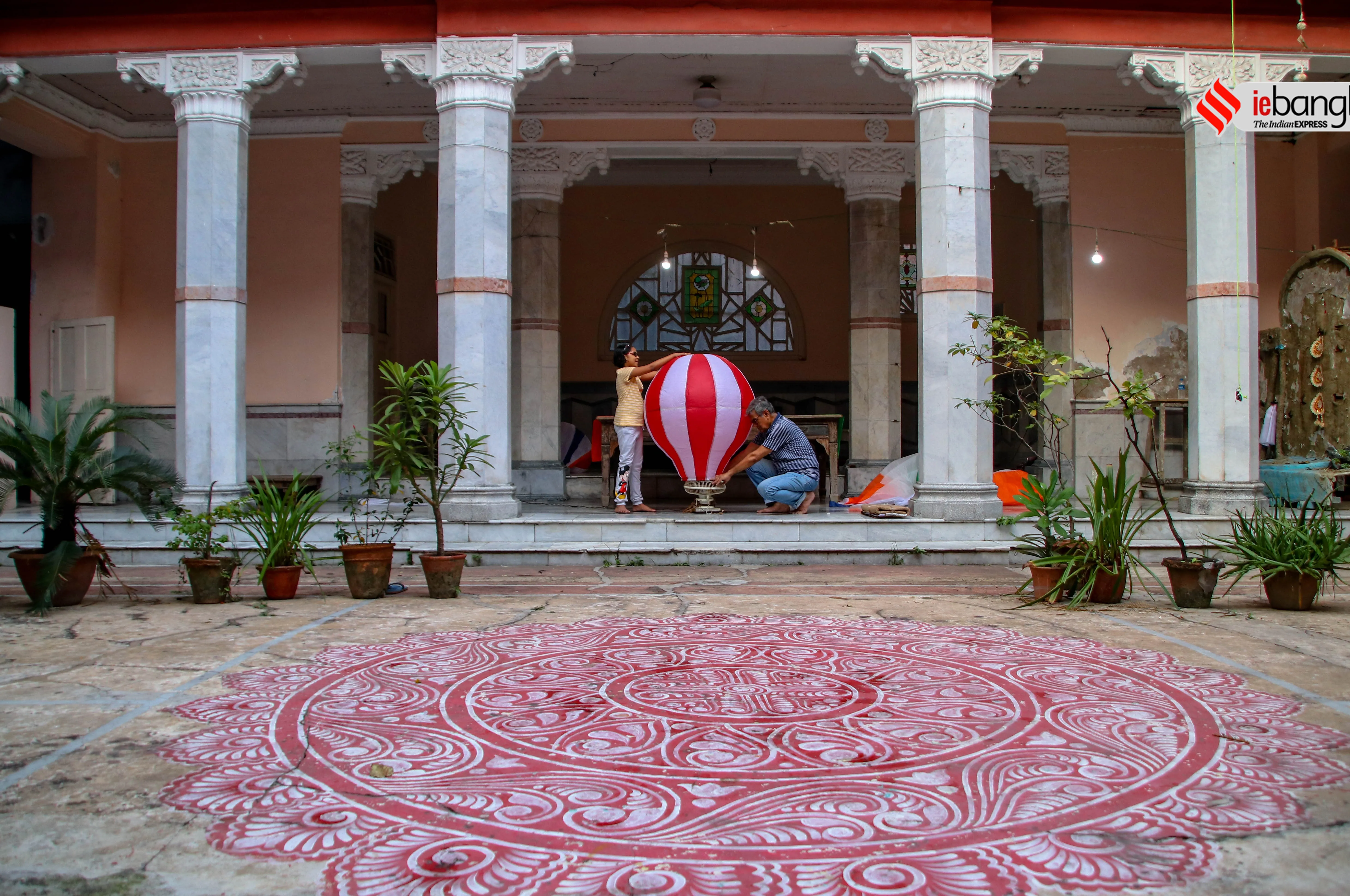 Bholanath Dham, ভোলানাথ ধাম, Lantern of Bholanath Dham,ভোলানাথ ধামের ফানুস, The lantern,ফানুস, Fireworks, আতশবাজি, Bholanath Dutt's house, ভোলানাথ দত্তের বাড়ি, Lantern festival at Bholanath Dham, ভোলানাথ ধামের ফানুস উৎসব, diya, দীপাবলি, Diwali, আলোকসজ্জা, festival, প্রদীপ, potters, Diwali 2021, কালীপূজা, Hindu festival, মৃৎশিল্পী, মাটির প্রদীপ, diya, দীপাবলি, diwali, আলোকসজ্জা, festival, প্রদীপ, potters, diwali 2021, কালীপূজা, hindu festival, মৃৎশিল্পী, প্রদীপের নীচেই অন্ধকার, করোনা, corona, কোভিড-১৯, Covid-19, করোনা মহামারী, Corona Pandemic, ২০২১, প্রদীপ গ্রাম, earthen lamps village, চালতাবেড়িয়া, Chaltaberia, বারাসাত, barasat, বারাসাতের কালীপূজা, Barasat Kalipuja, ভারত-বাংলাদেশ, India-Bangladesh, শিল্পী, artist, কুটির শিল্প, Cottage industry, কুটির শিল্পী, Cottage artist, পশ্চিমবঙ্গের কুটির শিল্প, Cottage industry in West Bengal,  ইন্ডিয়া রেকর্ড, India Record, West Bengal news, indian express, কলেজ স্ট্রিট, college street, করোনা, corona, corona news, Bangla Khabar, বাংলার খবর, Bangla News Live, বাংলার ব্রেকিং নিউজ, Breaking Bangla News,Bangali news, বাংলায় সর্বশেষ খবর, লেটেস্ট খবর, News in Bengali, Bengali News Today, বাংলা নিউজ, Bengali News, করোনা মহামারী, corona pandemic, Bangla Khabor, কোভিড-১৯, covid, News in Bangla, করোনা ২০২১, corona 2021, 24 Ghanta Bangla News, Bangla News, covid-19            