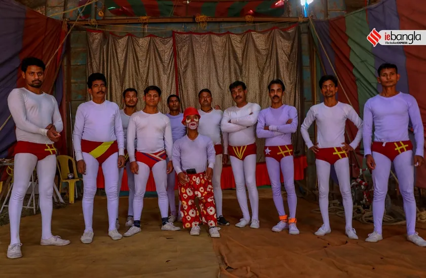 kolkata, কলকাতা, circus, সার্কাস, circus show, সার্কাস শো, ajanta circus,অজন্তা সার্কাস, circus show time, সার্কাস শো টাইম, Indian circus, ইন্ডিয়ান সার্কাস, ইন্ডিয়া রেকর্ড, India Record, West Bengal news, indian express, কলেজ স্ট্রিট, college street, করোনা, corona, corona news, Bangla Khabar, বাংলার খবর, Bangla News Live, বাংলার ব্রেকিং নিউজ, Breaking Bangla News,Bangali news, বাংলায় সর্বশেষ খবর, লেটেস্ট খবর, News in Bengali, Bengali News Today, বাংলা নিউজ, Bengali News, করোনা মহামারী, corona pandemic, Bangla Khabor, কোভিড-১৯, covid, News in Bangla, করোনা ২০২২, corona 2022, 24 Ghanta Bangla News, Bangla News, covid-19