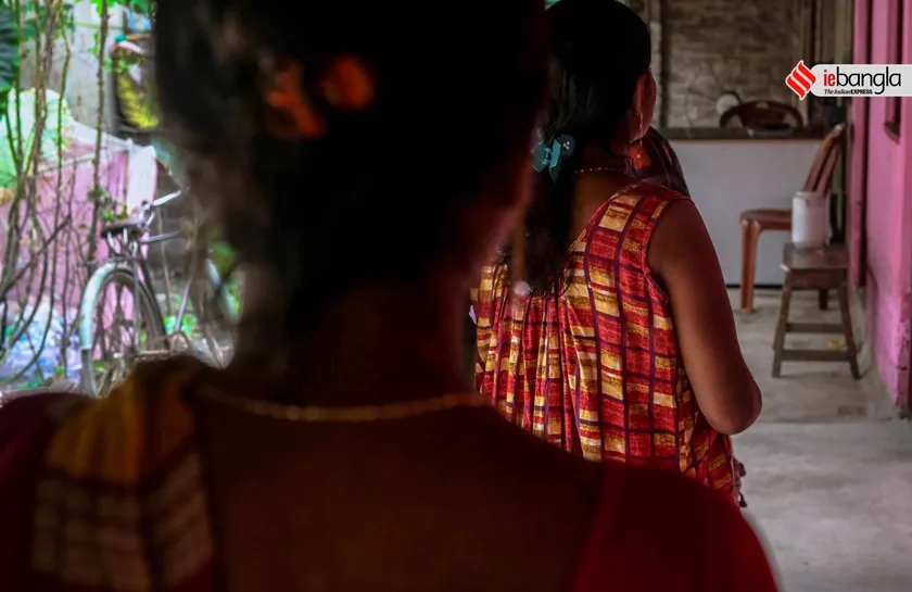 kolkata, কলকাতা, Sonagachi, সোনাগাছি, prostitution, যৌনপল্লী, Red light area, রেড লাইট এলাকা, Sex worker, যৌনতা, Sex, যৌনকর্মী, prostitution in india,  ইন্ডিয়া রেকর্ড, India Record, West Bengal news, indian express, কলেজ স্ট্রিট, college street, করোনা, corona, corona news, Bangla Khabar, বাংলার খবর, Bangla News Live, বাংলার ব্রেকিং নিউজ, Breaking Bangla News,Bangali news, বাংলায় সর্বশেষ খবর, লেটেস্ট খবর, News in Bengali, Bengali News Today, বাংলা নিউজ, Bengali News, করোনা মহামারী, corona pandemic, Bangla Khabor, কোভিড-১৯, covid, News in Bangla, করোনা ২০২২, corona 2022, 24 Ghanta Bangla News, Bangla News, covid-19 